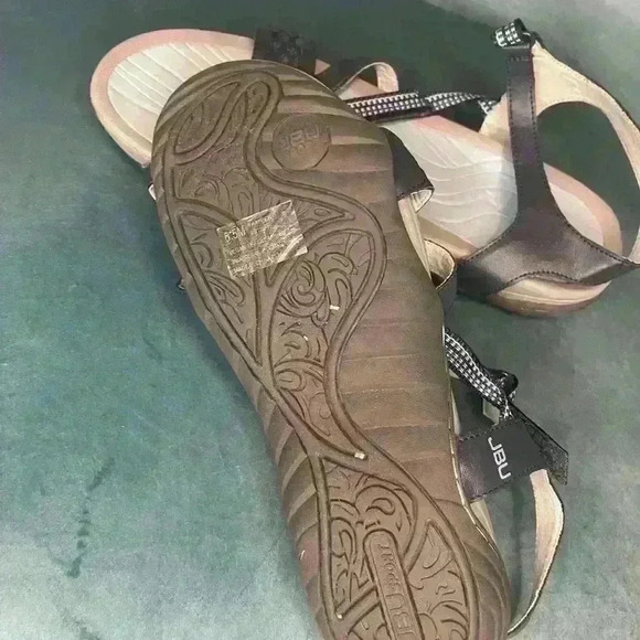 JBU memory foam sandals size 8.5 - Picture 6 of 8